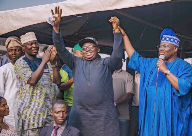 Oyo APC's guber candidate, Chief Adebayo Adelabu...being presented to the people by the leader of the party in Oyo State, Senator Abiola Ajimobi, right...