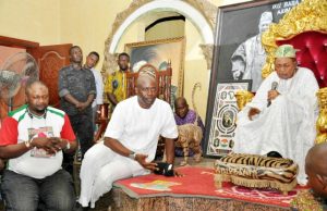 Photo: When Oyo PDP’s Seyi Makinde Took His Gubernatorial Campaign Team To Alaafin’s Palace R-L: Alaafin of Oyo, Oba Lamidi Adeyemi, Engr Seyi Makinde and candidate for Afijio/Oyo East/West and Atiba federal constituency, Prince Adebayo Adeyemi during the visit…