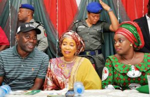 Photo: When Oyo PDP’s Makinde Met Atiku’s Wife L-R: Engr Seyi Makinde, wife of PDP Presidential candidate, Chief (Mrs) Titi Atiku and Engr (Mrs) Omini Makinde…