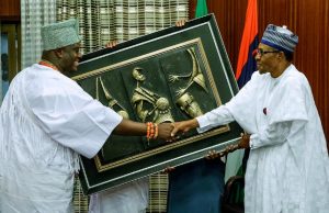 Photos: When Buhari Hosted The Ooni, Other South West Monarchs The Ooni of Ife, Oba Adeyeye Ogunwusi, left, with President Muhammadu Buhari...