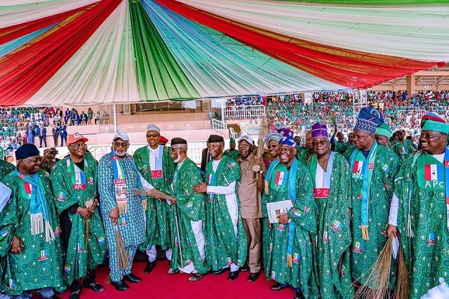 President Muhammadu Buhari with Governors of the South West states and others...in Ado Ekiti...
