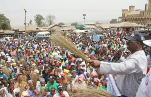 Ajimobi Says Oyo PDP Is A Den Of Liars, Denies Owing Opposition Lawmakers Oyo State Governor, Senator Abiola Ajimobi, addressing All Progressives Congress supporters during a campaign rally in Igboho, Oorelope Local Government Area of Oke Ogun zone of the state...on Friday