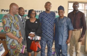 Oyo Multi-Door Court House Team Visits Parrots’ Office L-R: Olanrewaju Agiri, Parrots' Sports Editor, Mr Emmanuel Olaleye, Mrs Anuolu Gade, Mr Adewale Adesina (all from Oyo Multicourt), Olayinka Agboola and Wole Adejumo...during the visit...