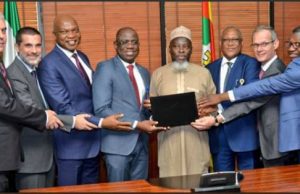 Shell Invites Bid For New FPSO In Bonga L-R: Managing Director ExxonMobil Nigeria, Paul McGrath; Managing Director, Nigeria Agip Oil Company, Lorenzo Fiorillo; Managing Director, The Shell Petroleum Development Company of Nigeria and Country Chair, Shell Companies in Nigeria, Osagie Okunbor; Managing Director, Shell Nigeria Exploration and Production Company, Bayo Ojulari; Chief Operating Officer Upstream, Nigeria National Petroleum Corporation (NNPC), Bello Rabiu; NNPC’s Chief Operating Officer Gas and Power, Saidu Muhammad; Managing Director, Total Exploration and Production Nigeria, Nicholas Terraz; and NNPC’s Group General Manager, Corporate Planning and Strategy, Bala Wunti, at the execution of the Heads of Terms for Bonga South West Aparo deep-water oil and gas field in Abuja… on Wednesday