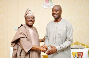 Oyo APC To Makinde On N7.6b Loan: Work With Ajimobi’s Template Senator Abiola Ajimobi, left, with Governor-Elect, Seyi Makinde of Oyo State...during the visit...