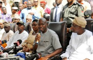 Makinde, Oyo’s Governor-Elect Promises Not To Disappoint From right, Oyo State’s Deputy governor-elect, Engr Raufu Olaniyan, governor-elect, Engr Seyi Makinde, his wife, Omini, PDP State party chairman, Alhaji Kunmi Mustapha and Oyo South senator-elect, Dr Kola Balogun during the press conference…