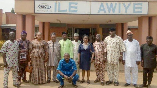 Alliance of Collaborating Political Parties (ACPP) members...during a visit to Ile Awiye in Osogbo...