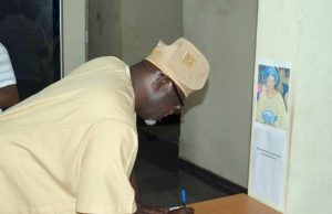 Oyo Government Mourns Demise Of NBC’s Zonal Director The Oyo State Commissioner for Information, Culture and Tourism, Mr. Toye Arulogun, signing the condolence register over the demise of the South West Zonal Director of National Broadcasting Commission, Mrs. 'Jumoke Olatunde Oginni during a visit to the NBC Zonal office in Ibadan