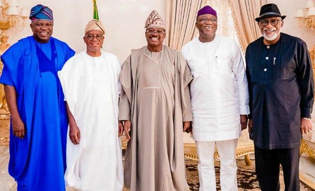 L-R: Southwest Nigeria State Governors: Mr Akinwumi Ambode (Lagos State); Mr Gboyega Oyetola (Osun State); Senator Abiola Ajimobi (Oyo State); Dr Kayode Fayemi (Ekiti State); and Mr Oluwarotimi Akeredolu (Ondo State)…after the meeting…