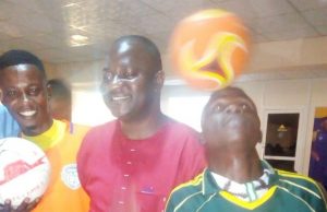 2019 UCL Final: Fans Smile Home After Winning Cash In UfitFly Predict & Win Quiz Evangelist Ajibola Ogunkeyede, UfitFly Boss, with ball-joggers at the event...