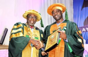 Makinde Promises To Patronise Local Contractors, Honoured By NSE President, Nigerian Society of Engineers, Engineer Adekunle Mokuolu (left) presenting the award to Oyo State Governor, Engineer Seyi Makinde at the event held in Ibadan…