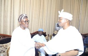 Appeal Court Victory: Omisore, Oluwo Of Iwo Felicitate With Oyetola Osun Governor, Mr Adegboyega Oyetola with the Oluwo of Iwoland, Oba AbdulRasheed Akanbi. With them is former deputy Governor of Osun, Senator Iyiola Omisoore, during the visit…