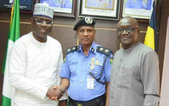 L-R: Managing Director, Shell Nigeria Exploration and Production Company (SNEPCo), Bayo Ojulari; Commissioner of Police, Lagos State Command, Zubairu Muazu; and SNEPCo’s Security Operations Manager, Olasupo Olageshin, during the visit…