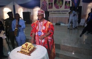 Efon Community Chief Donates Tuition Funds To Indigent Students