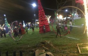 Makinde-Wonder: Ibadan Residents Troop To Iwo Road Round-About To Feel Christmas