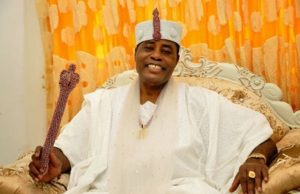 Lockdown Cushion: Olugbo Gives Out Foodstuffs To Subjects Olugbo of Ugbo land in Ondo State, Oba Fredrick Akinruntan...