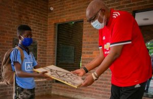 Day Akeredolu Met Young Artist Who Produced His Portrait To Offer Him Scholarship