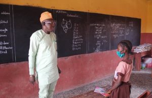 Post-Lockdown Resumption: Oyo Govt Worried Over Schools’ Security Dr. Nureni Adeniran at OLGC Pry. School, Odo-Okun, Oluyole Local Government Universal Basic Education Authority