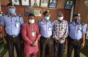 Nigerian Youth Congress To Collaborate With Oyo Police In Fight Against Criminals CP Enwonwu (middle) flanked by the Chairman and Secretary, Nigerian Youth Congress, Abdulfatai Adeyemi and Nurudeen Adebimpe…