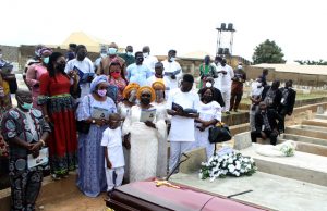 Omi-Apata LCDA Boss Joins Others To Witness Burial Of HLGA Kayode Fajimi Late Kayode Fajimi, about to be buried...