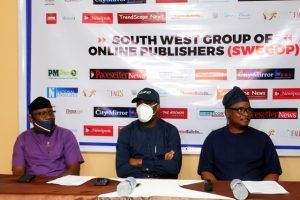 L R Abiodun Osinibosi of Abelini Ltd Fagade and Agboola