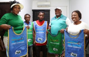 Why We Are Supporting IGC Captain’s Day Golf Event – Firm CEO Perfect Clicks Signature, Omolaraeni Olaosebikan (right) Captain Ibadan Golf Club, Ola Ibironke (second right) and Lady Captain, Mary Okunola (left) with caddies during the presentation at IGC…