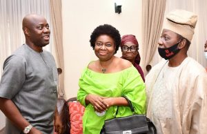 Loss Of Mother: When Jumoke Akinjide, Others Visited Makinde …From left, Oyo State Governor, Engineer Seyi Makinde; former Minister of State for the FCT, Chief (Mrs.) Jumoke Akinjide; wife of former governor of Oyo State, Chief (Mrs.) Mutiat Ladoja and a chieftain of the Peoples Democratic Party (PDP) in the state, Chief Saka Balogun, during the visit…on Thursday…