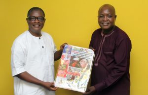 Forget Rumour Mongers, Ayuba And I Are Close – Asimiu Ajebori, C-Fancy Fuji Creator Asimiu Ajebori, right, with PMParrot's Olayinka Agboola...during his visit to the media house...