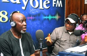 3SC’s Promotion Bid: We Have No Excuse Not To Succeed -Rasheed Balogun ...the GM, Rashidi Balogun, left, with Olayinka Agboola, during the Radio Show...