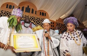 Day Tomori Williams Was Made Aare Onikoyi Of Yorubaland ...the Alaafin of Oyo, Oba Lamidi Adeyemi, middle, with Otunba Tomori Williams and his elegant wife...