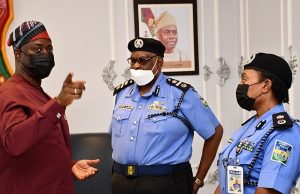 Makinde Hosts New AIG Zone XI, Promises To Continue To Work With Police …From left, Oyo State Governor, Seyi Makinde; Assistant Inspector General of Police in charge of Zone XI, Olasupo Ajani Babatunde and the Commissioner of Police, Oyo State Command, Ngozi Onadeko, during the AIG's courtesy visit to the Governor's Office, Secretariat, Ibadan…