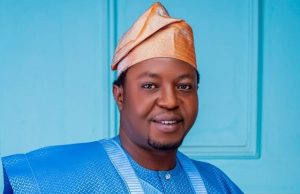 Popular Ekiti WhatsApp Platform, Matured Minds Celebrates One Year Anniversary Honourable Bunmi Adeyanju (Ayanfe Gbonyin), one of the Distinguished Awardees at the Matured Minds Ekiti Platform’s event…