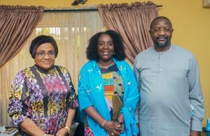 Photos: Sunday Dare, Others Pay Condolence Visits To Mrs Florence Ajimobi Over Mom’s Demise ...R-L: Chief Sunday Dare, his wife and Mrs Florence Ajimobi...