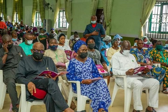 Aketi witnesses ...Arakunrin Oluwarotimi Akeredolu, the governor of Ondo State, left, with wife and others at the event...
