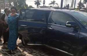 Burial Of Dudu: Check Exclusive Pictures Of How Fathia, Peju, Ajoke Asewo, Odule, Elesho, Solade, Others Stood By Bimbo Oshin ...Actress, Bimbo Osin-Ibironke...arriving at the church...