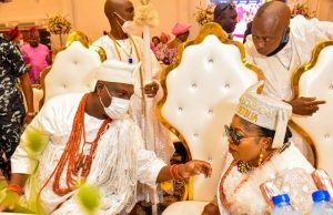 Day Iyalaje Oodua Sponsored Free Healthcare Services To Mark Ooni’s Birthday Iyalaje Toyin Kolade, with the Ooni of Ife, Oba Adeyeye Ogunwusi...