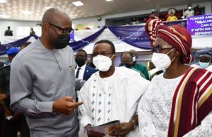Makinde To Nigerians: We Should Focus On Electing Right Leaders In 2023 ...Oyo's Governor Seyi Makinde, left, at the service...