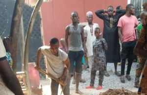 Olubadan: Family Prepares Grave For Burial At 4pm, CCII Receives Mourners, See Images ...the last resting place of the Olubadan, Oba Saliu Adetunji being prepared...
