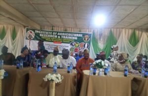 Senator Balogun Secures Symbolic Support From Constituents