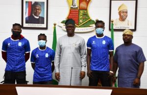 ...Oyo State Governor, Seyi Makinde (middle); with the newly 3SC players, Sunday Faleye (left); Acreche Sunday (second left); Niyi Adekunle and Commissioner for Youth and Sports, Seun Fakored…at the Governor's Office on Thursday…
