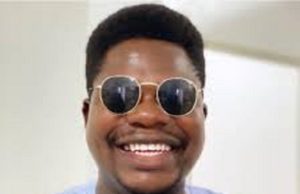 Mr Macaroni Gets Car Gift At Award Ceremony Mr Macaroni...