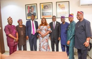 All Set For Oyo Govt To Hand Over GCI To Old Boys’ Association Oyo SSG, Mrs Olubamiwo Adeosun, middle, with GCIOBA top shots...