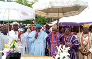 Ilawe Ekiti Monarch Celebrates, Ooni, Fayemi Preach Peace ....the Alawe of Ilawe Ekiti and his guests during the event...