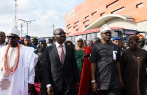 Excitement As Edo Governor Commissions Ojoo, Challenge Bus Terminals In Ibadan From left, Representative of Olubadan of Ibadanland, High Chief Biodun Kola-Daisi; Edo State Governor, Godwin Obaseki; wife of former governor of Oyo State, Mrs Mutiat Ladoja; Oyo State Governor; Seyi Makinde and Chairman, Oyo State Pacesetter Transport, Dare Adeleke...at the event...