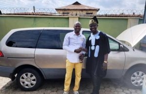Day Trado-Medical Firm Appreciated Sports Presenter, Babatunde Saheed With Car Gift ...the CEO of the Ajebi Tradomedical, Alhaji Isiaka Awujoola, right, handing over the key of the car to Babatunde Saheed...