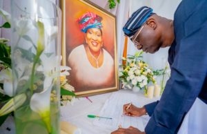 Demise Of Kemi Nelson: Sanwo-Olu Pays Condolence Visit ...Lagos' Gov Babajide Sanwo-Olu...at the home of Kemi Nelson...