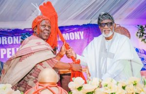 Jubilation As New Olupele Of Ipele Gets Staff Of Office From Akeredolu ...Oba Aganun Victor Olusegun, left, gets staff of office from Governor Oluwarotimi Akeredolu...