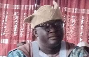 Why Present Moves To Select New Alaafin Must Be Stopped – Aggrieved Nine Ruling Houses Prince Afolabi Adeshina...the spokesman of nine aggrieved family members...stressing a point...