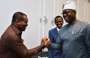 Photo: Makinde Plays Host To Chairman Of O’dua Investment Company …Oyo State Governor Seyi Makinde (right); Chairman, Odua Investment Company Limited, Otunba Bimbo Ashiru (left) and the Group Managing Director, Odua Investment Company Limited, Mr Adewale Raji…at the Oyo governor’s office…