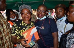 Day Mottainai, Oyo Govt. ‘Recyclables For Reward Drive’ Recovered Two Tonnes Of Waste Some Oyo State traders at the event...